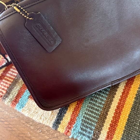 Elegant Brown Leather Zip Top Clutch - Picture 2 of 6